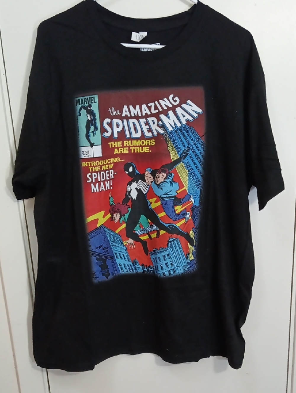 Marvel Black The Amazing Spider-Man Comic Cover Tee